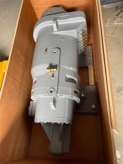 06TSR223 Semi-hermetisk skruvkompressor för frysrum